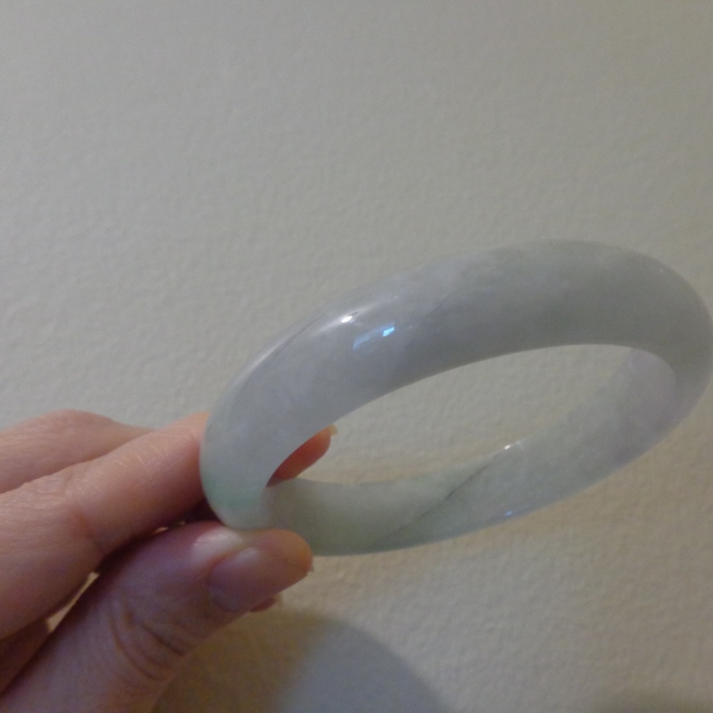 Lavender Jade Bangle - image 4